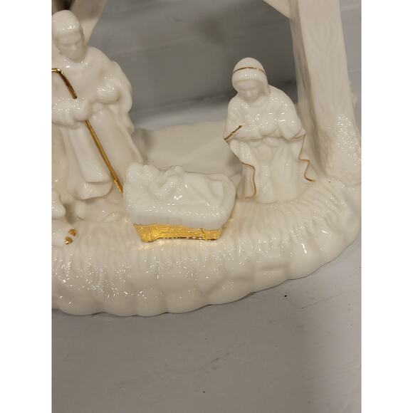 Mikasa Holiday Elegance Mini Nativity Scene Figurine Fine Porcelain Christmas - Picture 3 of 13